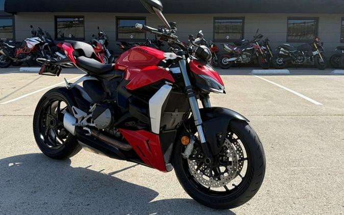 2023 Ducati Streetfighter V2