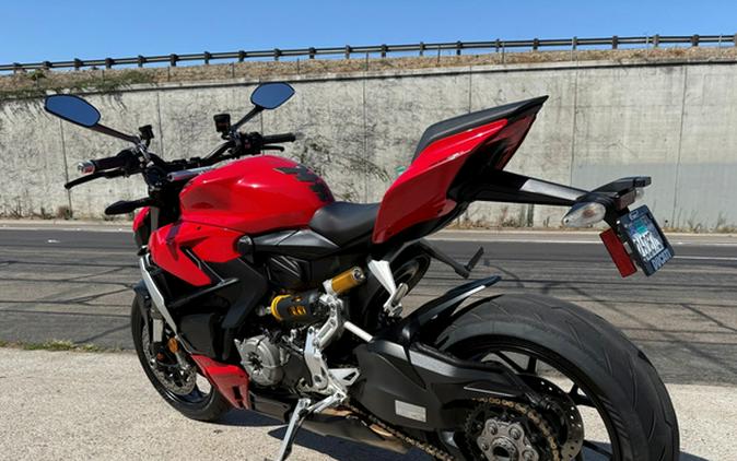 2023 Ducati Streetfighter V2
