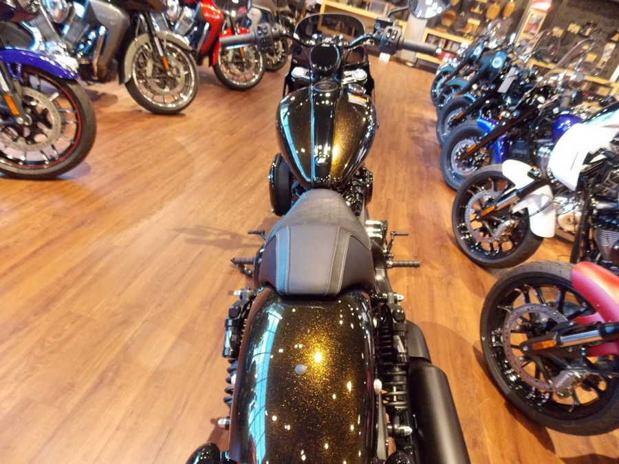 2024 Indian Motorcycle® Sport Chief Icon Smoky Quartz Metallic Pearl