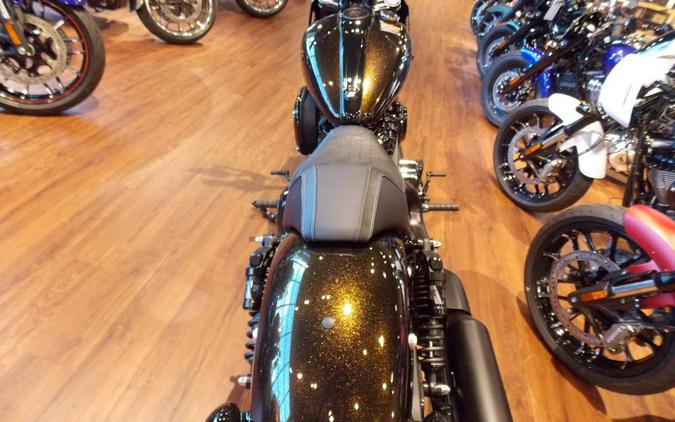 2024 Indian Motorcycle® Sport Chief Icon Smoky Quartz Metallic Pearl