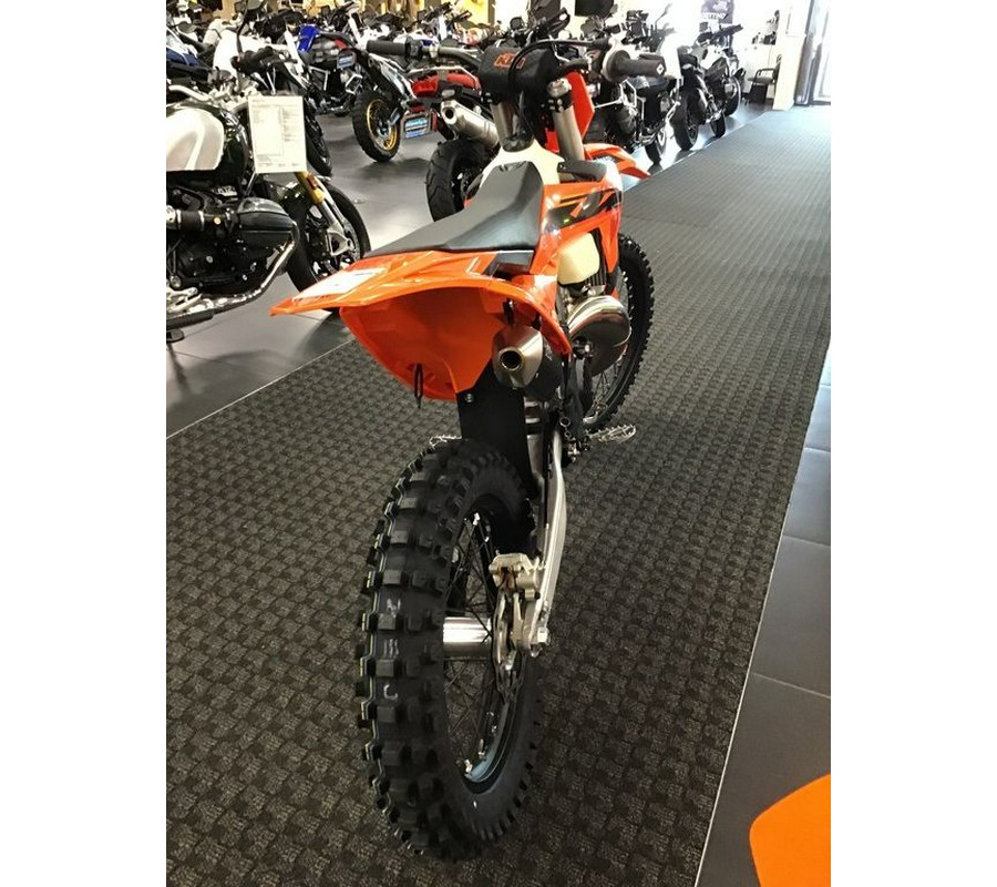 2025 KTM 300 XC