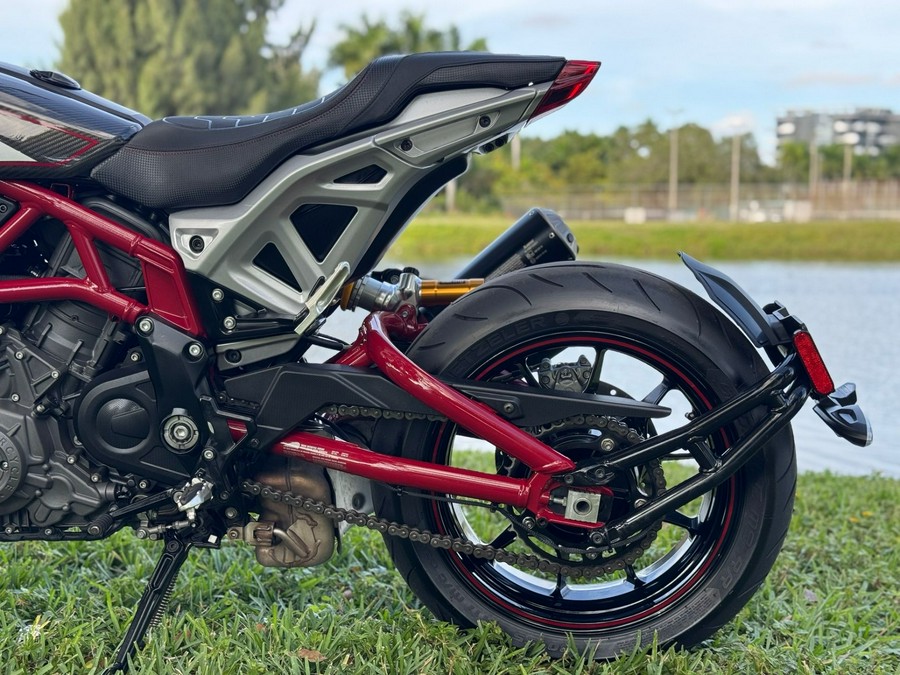 2022 Indian FTR R Carbon