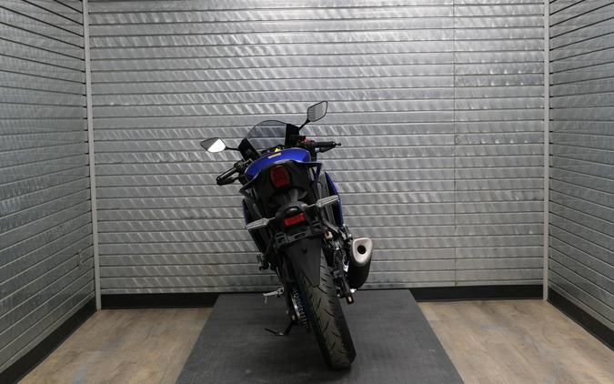 2026 YAMAHA YZFR3 ABS