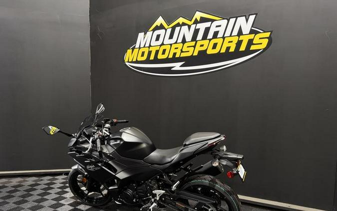 2026 Kawasaki Ninja® 500