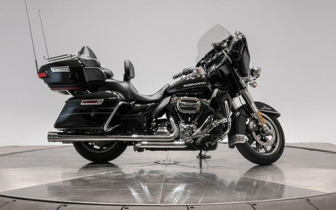 2016 HARLEY-DAVIDSON FLHTKL ULTRA LIMITED LOW in Vivid Black