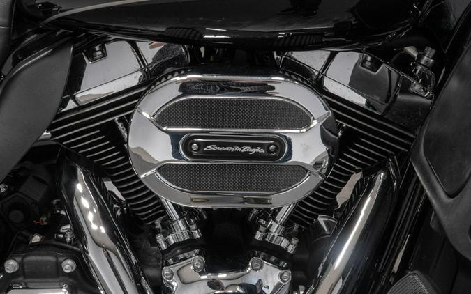 2016 HARLEY-DAVIDSON FLHTKL ULTRA LIMITED LOW in Vivid Black