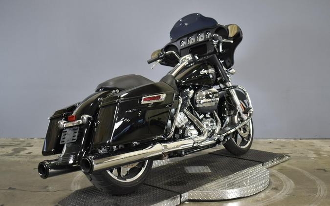 2023 Harley-Davidson Street Glide Vivid Black