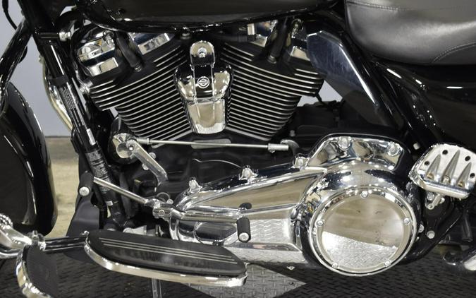2023 Harley-Davidson Street Glide Vivid Black