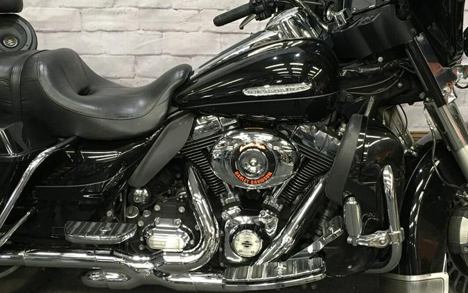 2013 Harley-Davidson Electra Glide® Ultra Limited Black FLHTK