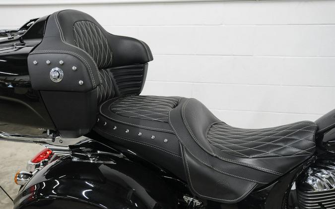 2019 Indian Motorcycle® Roadmaster® Thunder Black