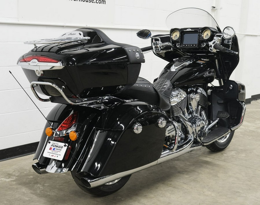 2019 Indian Motorcycle® Roadmaster® Thunder Black