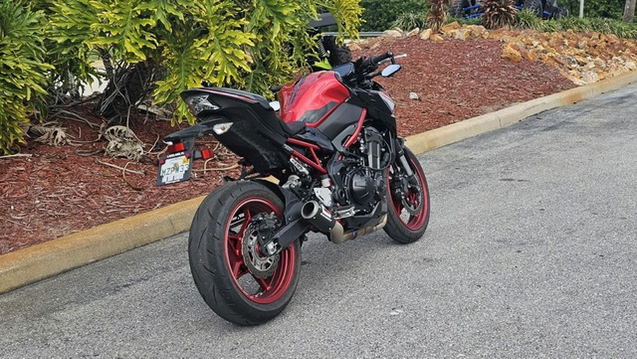 2024 Kawasaki Z900 ABS Candy Persimmon RedEbony