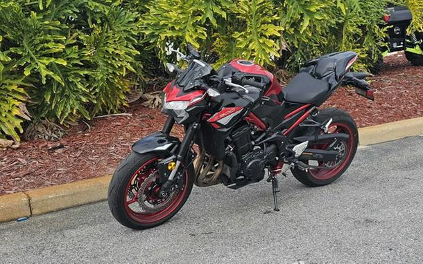2024 Kawasaki Z900 ABS Candy Persimmon RedEbony