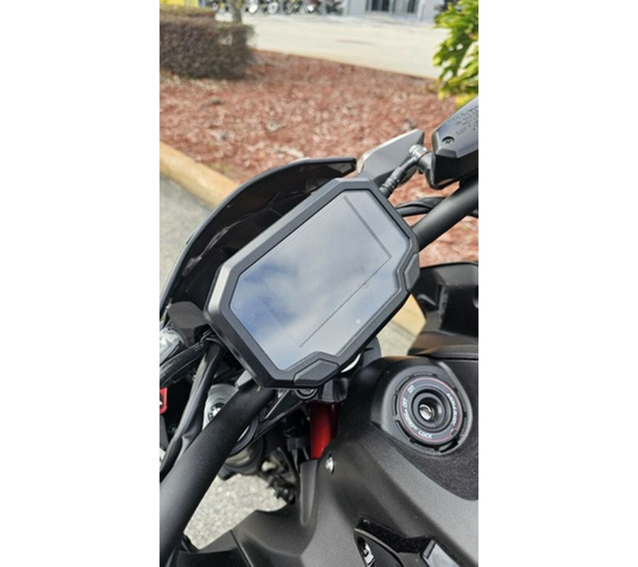 2024 Kawasaki Z900 ABS Candy Persimmon RedEbony