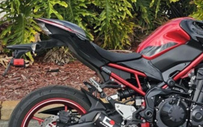 2024 Kawasaki Z900 ABS Candy Persimmon RedEbony