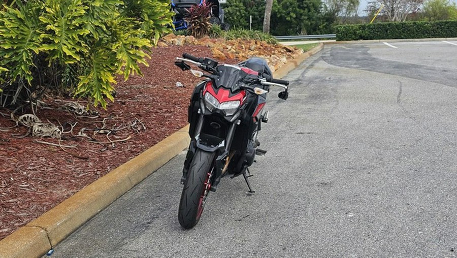 2024 Kawasaki Z900 ABS Candy Persimmon RedEbony