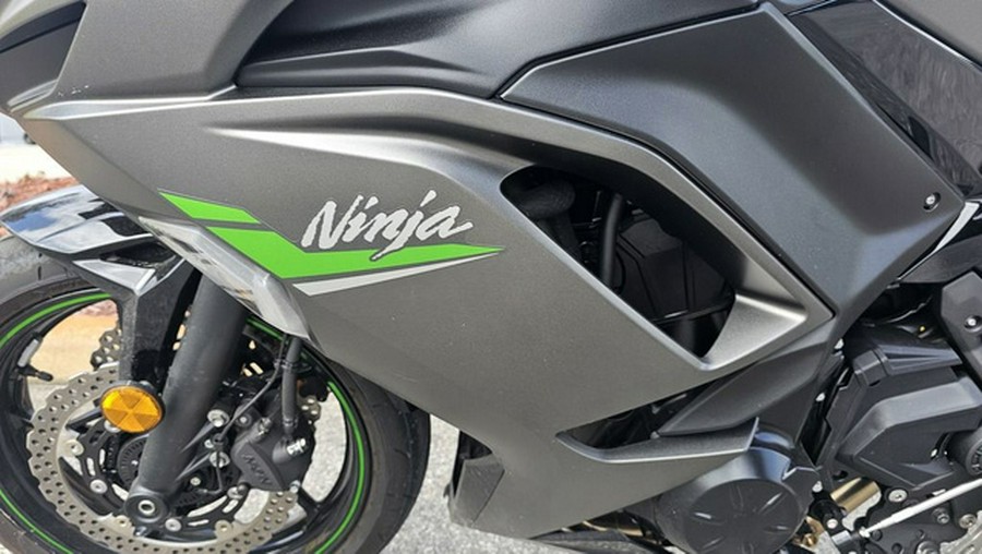 2024 Kawasaki Ninja 650 Metallic Matte Dark GrayMetallic Spark