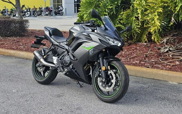 2024 Kawasaki Ninja 650 Metallic Matte Dark GrayMetallic Spark