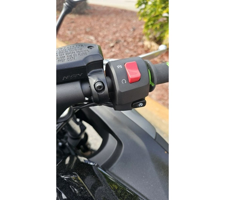 2024 Kawasaki Ninja 650 Metallic Matte Dark GrayMetallic Spark