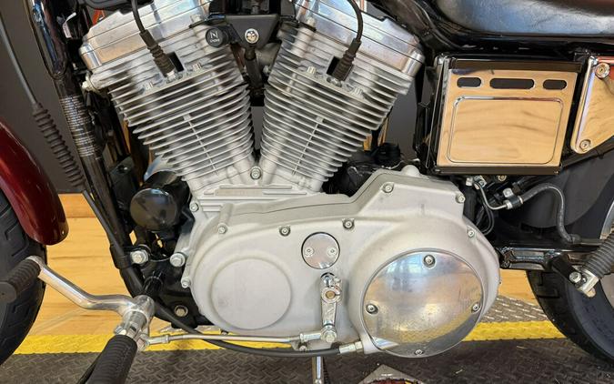 XL 883C 2002 Sportster® 883 Custom