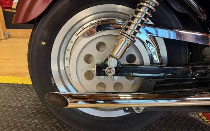 XL 883C 2002 Sportster® 883 Custom