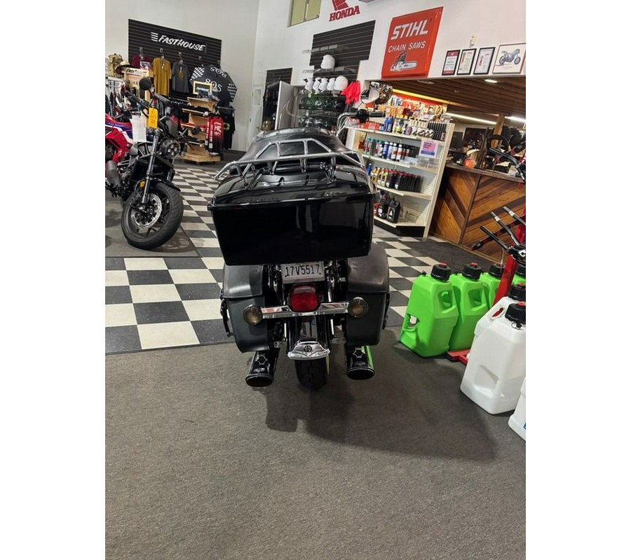 2005 Harley-Davidson® FLHRCI - Road King® Classic