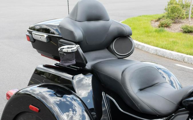 2023 Harley-Davidson Tri Glide Ultra FLHTCUTG