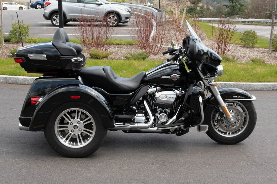 2023 Harley-Davidson Tri Glide Ultra FLHTCUTG