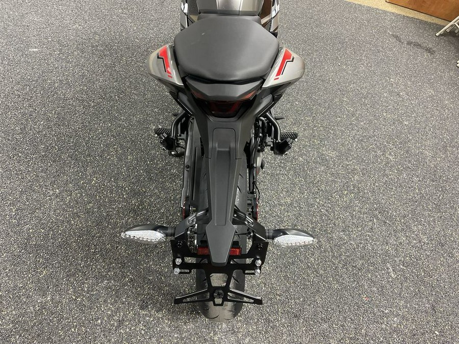 2023 CFMOTO 300SS