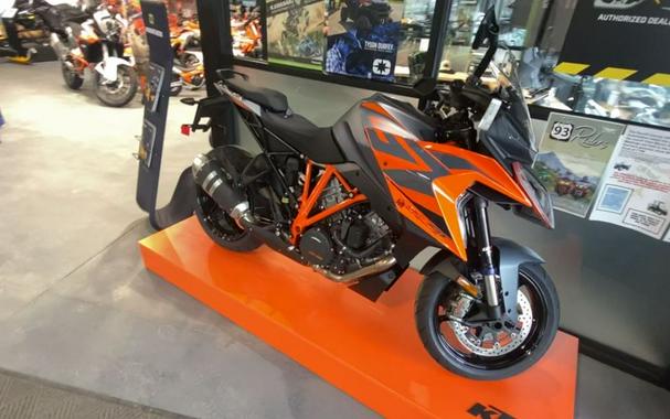 2024 KTM 1290 Super Duke GT