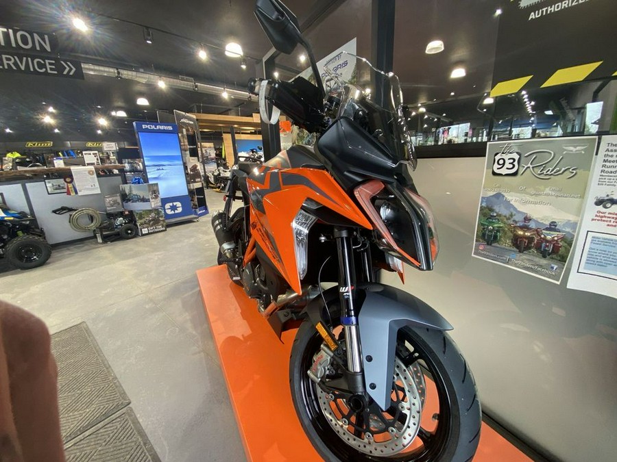 2024 KTM 1290 Super Duke GT