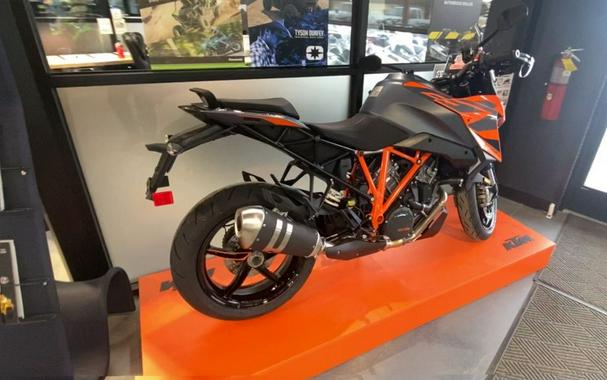 2024 KTM 1290 Super Duke GT