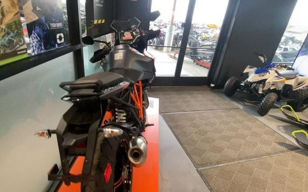 2024 KTM 1290 Super Duke GT