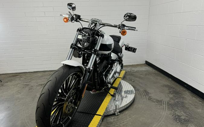 2024 Harley-Davidson Breakout 117 WHITE ONYX PRL