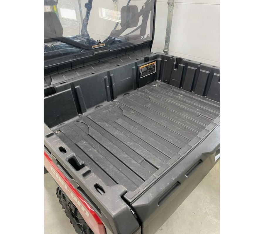 2019 Can-Am® 2019 DEFENDER XT HD8 RED SKU # 8FKB