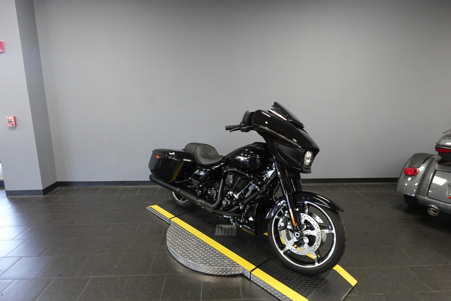 2025 Harley-Davidson Street Glide FLHX