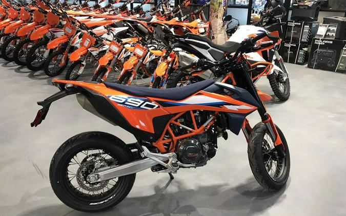 2024 KTM 690 SMC R