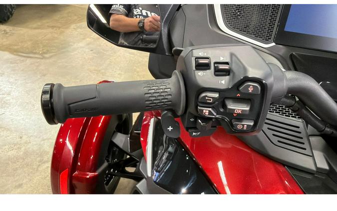 2025 Can-Am RD SPYDER RT LTD 1330 SE6 RD 25 Base