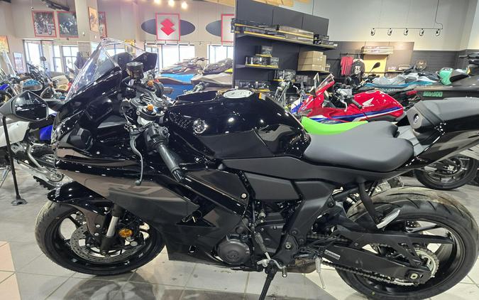 2026 YAMAHA YZFR7