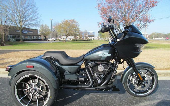 2026 Harley-Davidson FLTRT - Road Glide 3