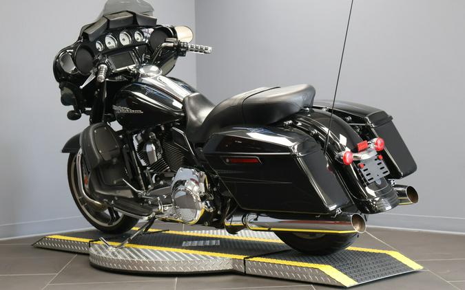 2016 Harley-Davidson® Street Glide® Special FLHXS