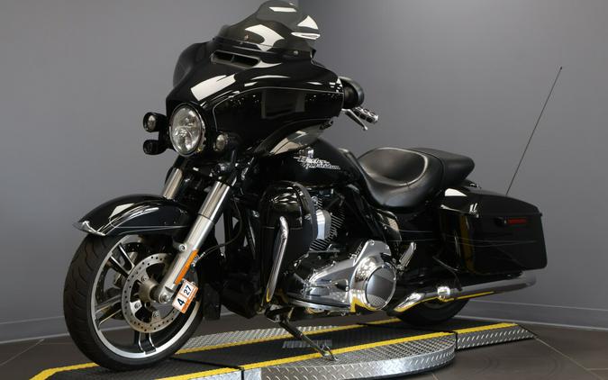 2016 Harley-Davidson® Street Glide® Special FLHXS