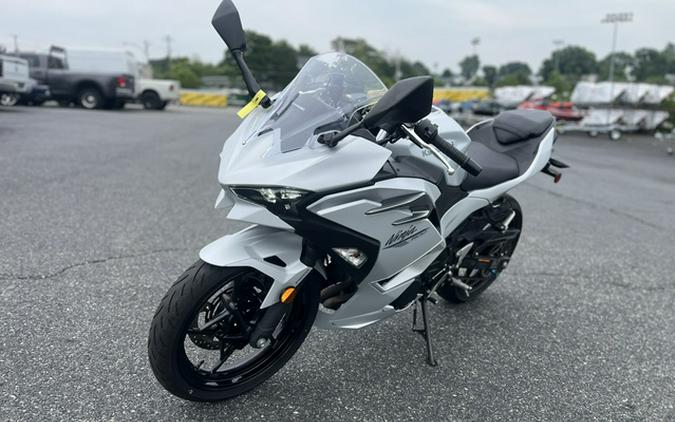 2025 Kawasaki Ninja 500 ABS