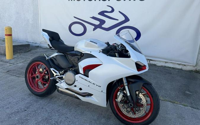 2022 Ducati Panigale V2 White Rosso Livery V2