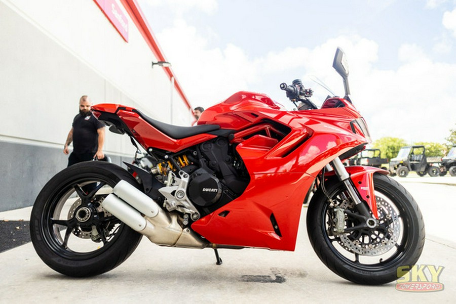 2021 Ducati Supersport 950 Ducati Red