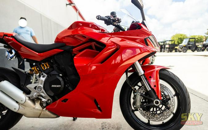 2021 Ducati Supersport 950 Ducati Red