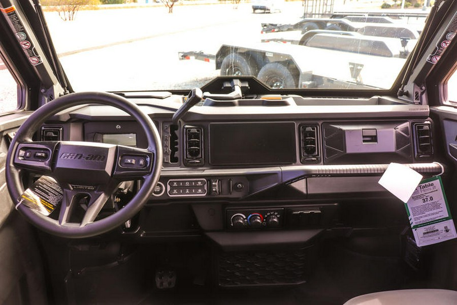 2026 Can-Am® Defender MAX Limited HD11 Desert Tan & Carbon Black