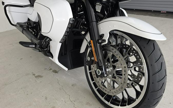 2026 Harley-Davidson® Road Glide Limited White Onyx Pearl Black Trim
