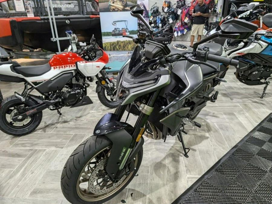 2024 Cfmoto 800NK