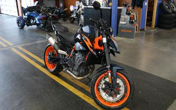 2023 KTM 890 Duke R